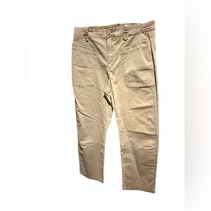 Sundance/ Women’s Pants/ Tan/ 12p / waist 31” / inseam 25” / NWT